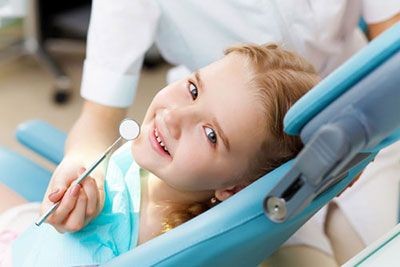 هنگامی که دندان کودک زودتراز موعد می افتد از فضانگهدار کمک بگیرید
